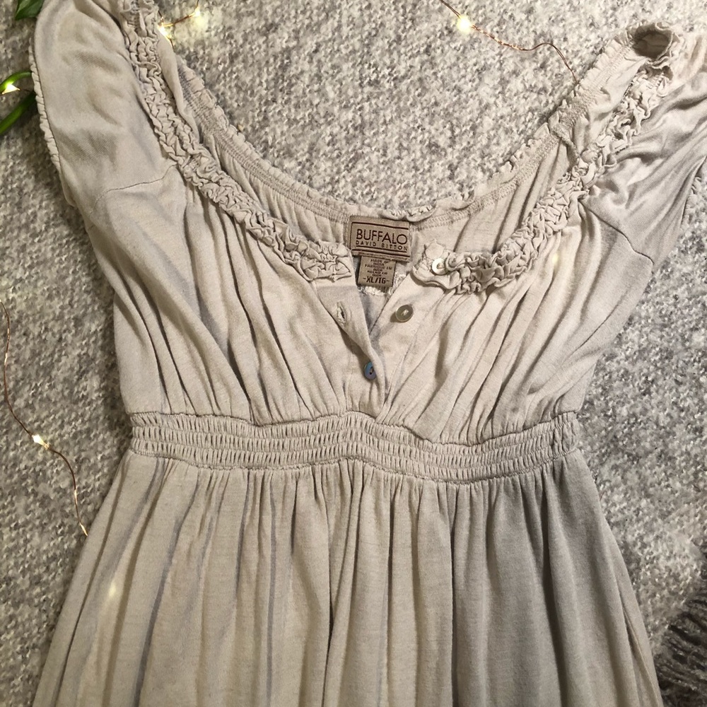 Adorable Chic Grey Dress with Buttons